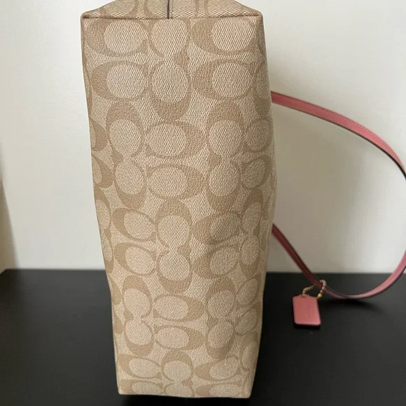 Coach Beige Signature Tote with Pink Straps - Picture 4 of 4